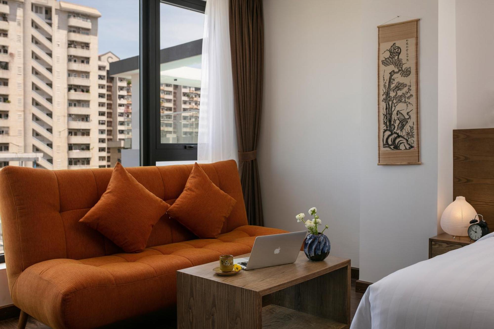 Khách sạn Bloom In Saigon - The 4*