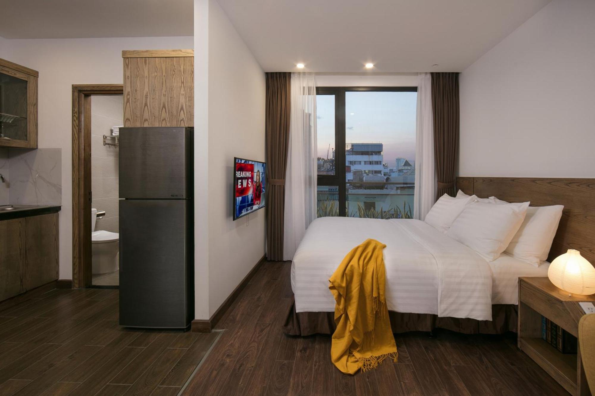 Bloom In Saigon - The 4*