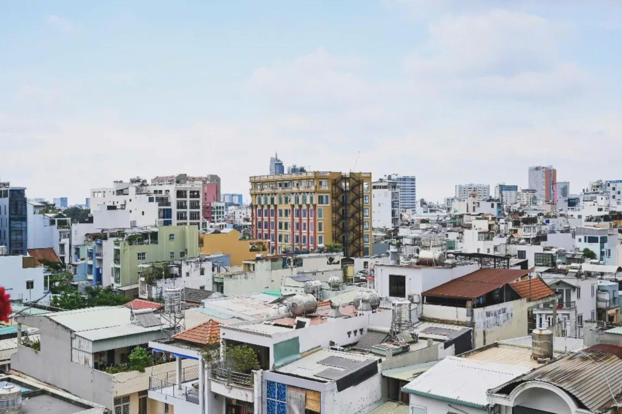 Bloom In Saigon - The